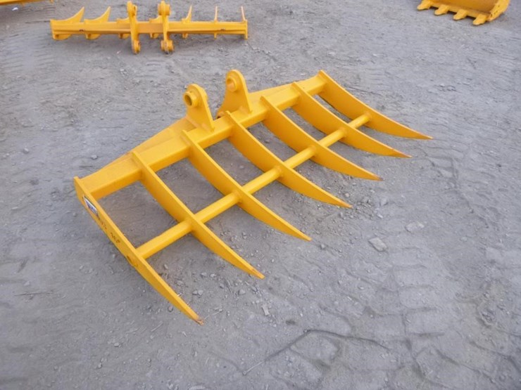 caterpillar-303-image-2