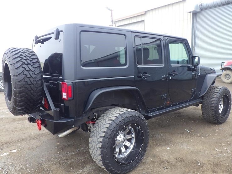 2016-jeep-wrangler-image-3