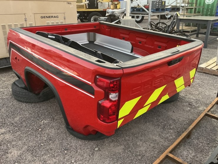 7ft-6in-chevrolet-truck-bed-w/-bumper-image-1