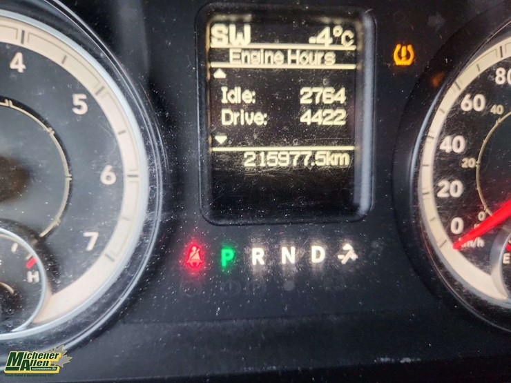 2016-dodge-2500-image-8