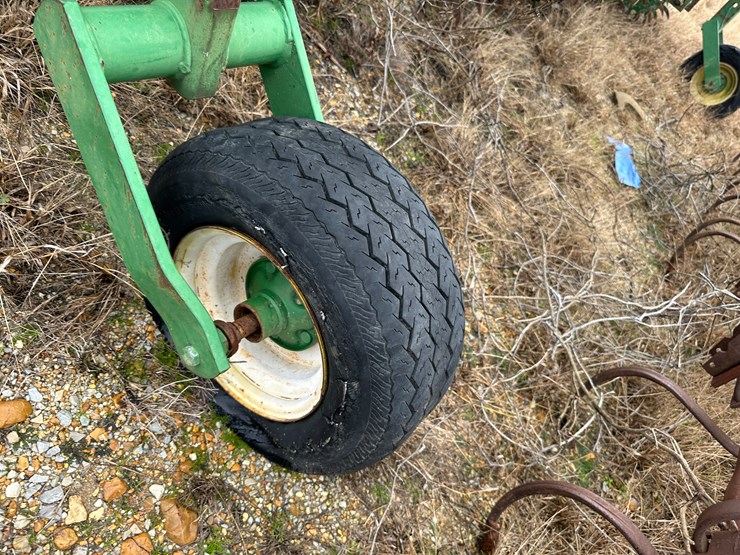 john-deere-400-image-8