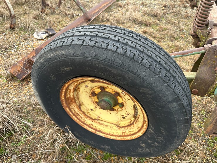 john-deere-100-image-6