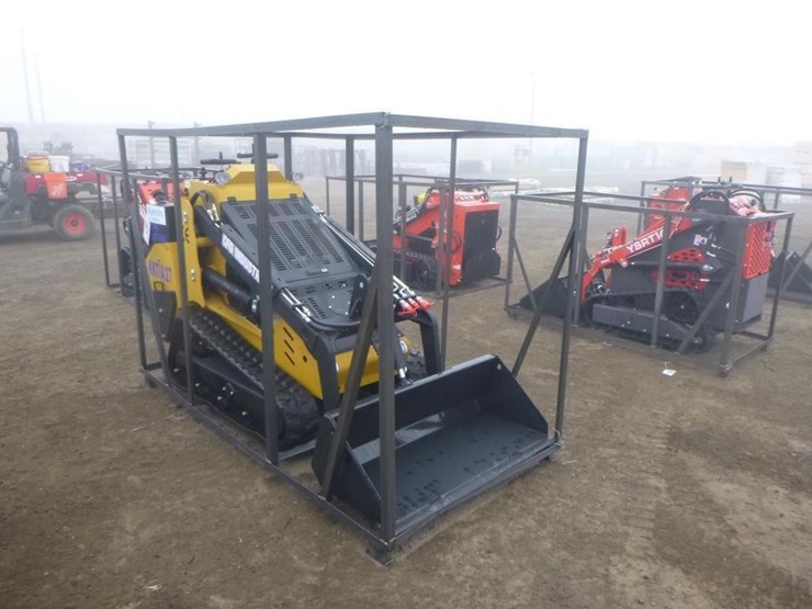 2025-cfg-kktca27-skid-steer-track-loader-image-2