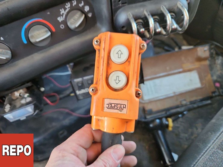 2007-gmc-topkick-c5500-image-28