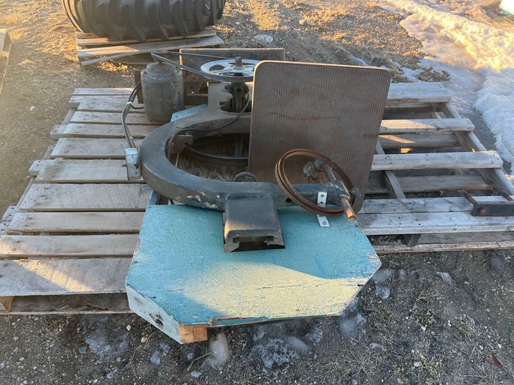 wood-band-saw-image-2