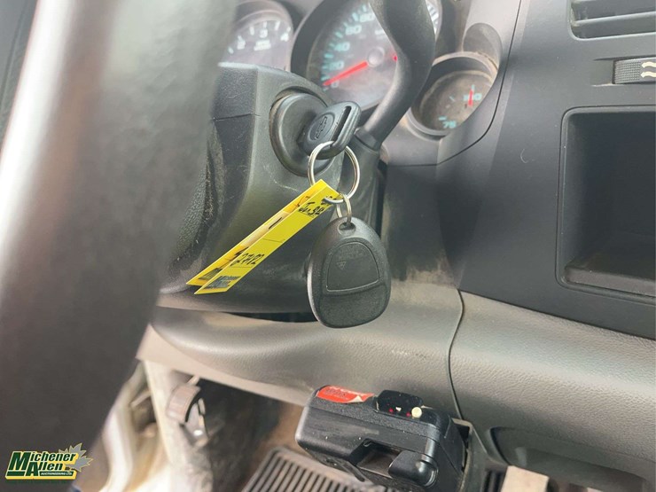 2010-chevrolet-silverado-1500-image-22