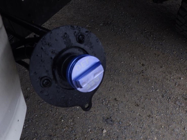 2016-dodge-3500-image-13