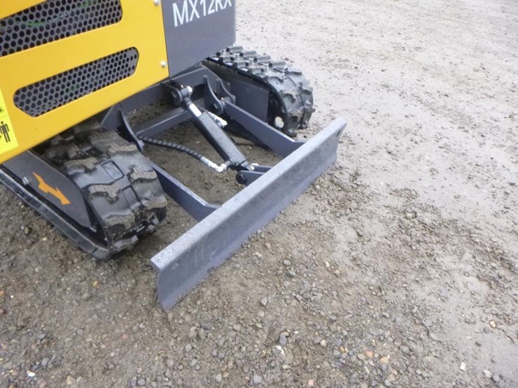 agt-mx12rx-hydraulic-excavator-image-16