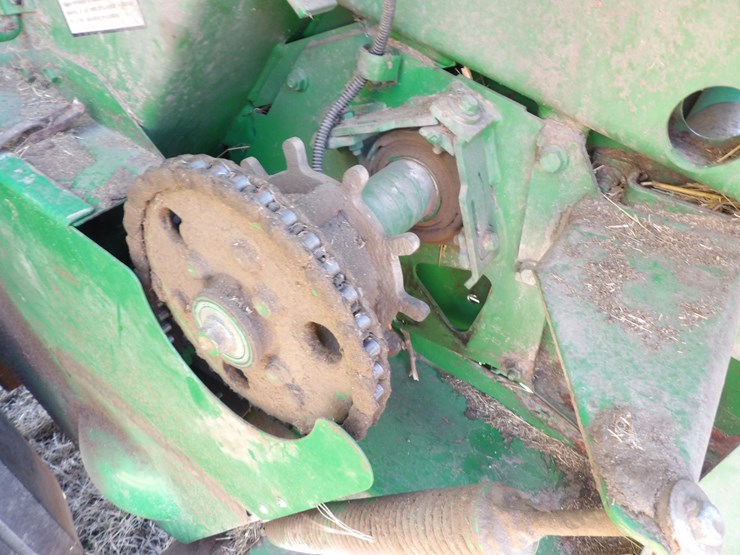 2017-john-deere-469-image-18