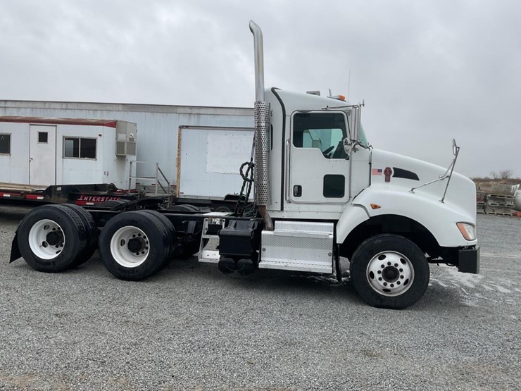 2015-kenworth-t400-image-2