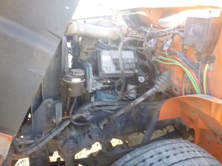 1998-international-4900-image-15