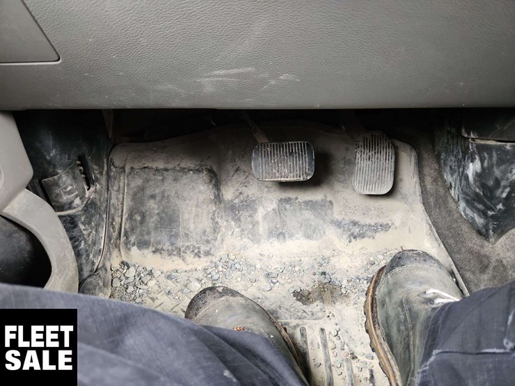 2020-ford-f150-image-25