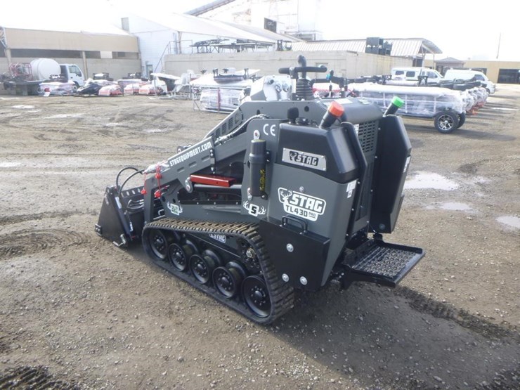 2025-kubota-d1703-image-4