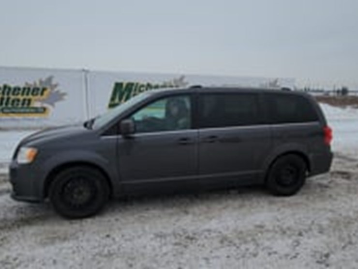 2020-dodge-grand-caravan-sxt-image-5