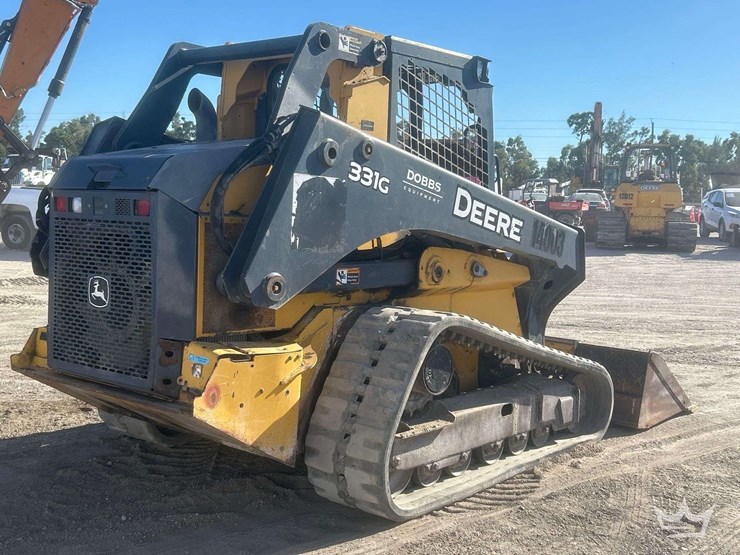 2018-deere-331g-image-3