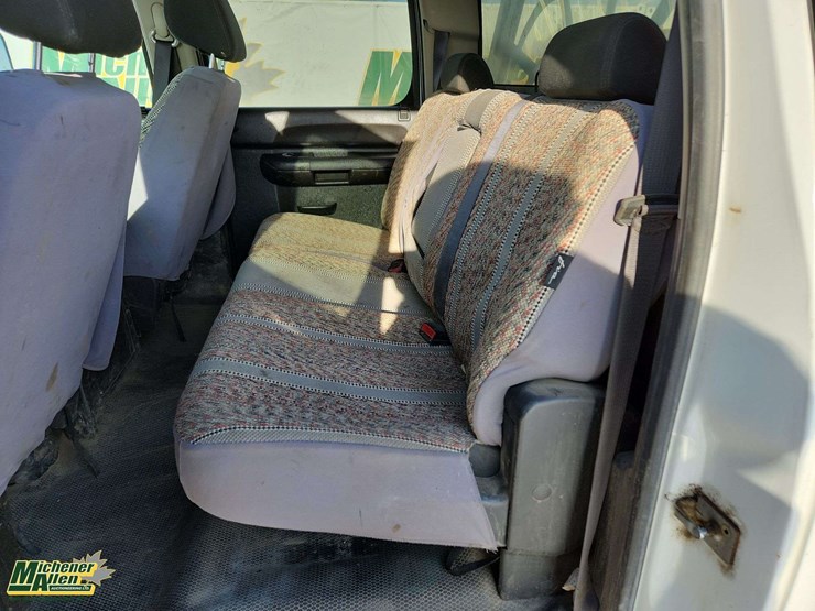 2013-gmc-sierra-3500hd-image-18