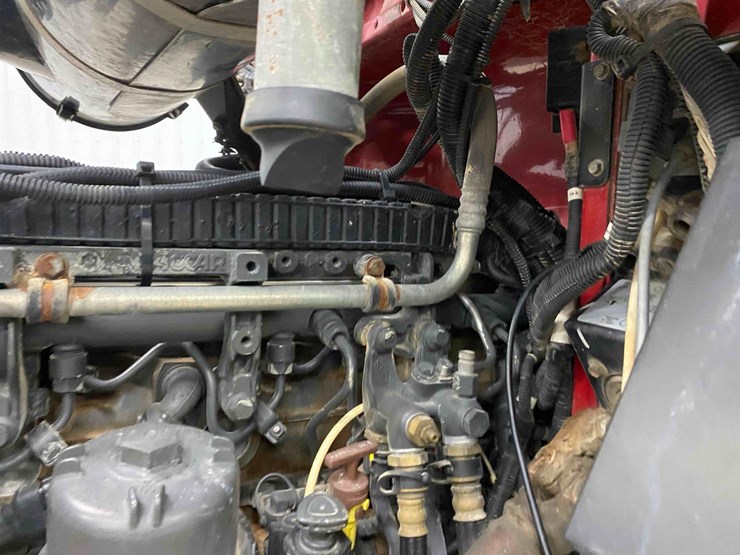 2014-peterbilt-365-image-78