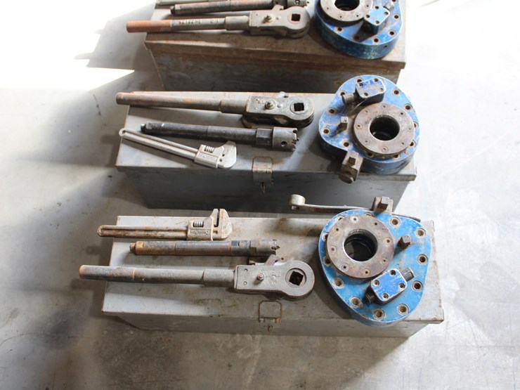 #1024-•-(2)-mueller-tapping-equipment-image-1