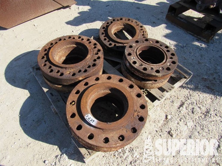 (1-229)-(4)-drill-collar-safety-clamps,-varco-7-...-image-2