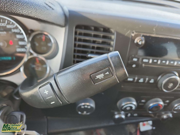 2013-gmc-sierra-3500hd-image-11