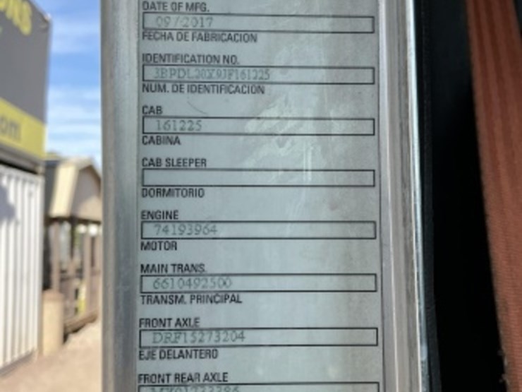 2018-peterbilt-520-image-23