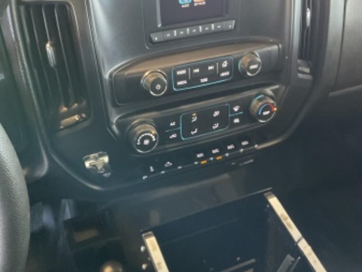 2016-chevrolet-silverado-2500-image-19