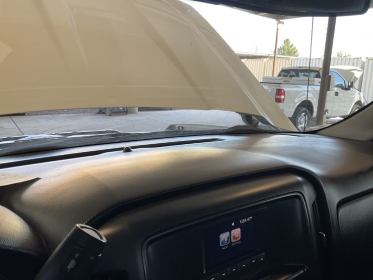 2017-chevrolet-silverado-1500-image-17