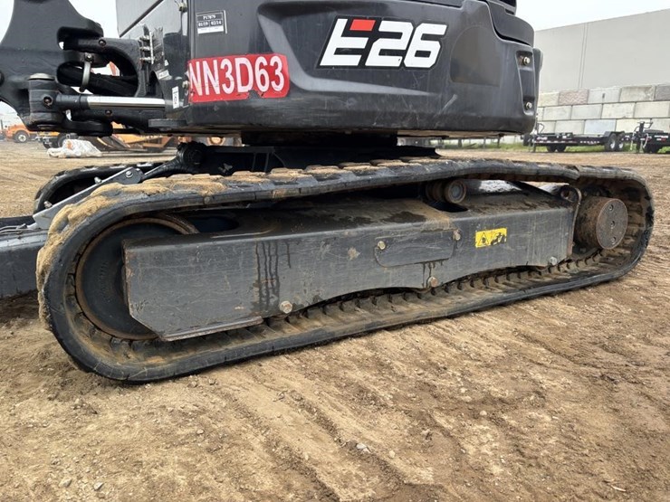 2021-bobcat-e26-image-21