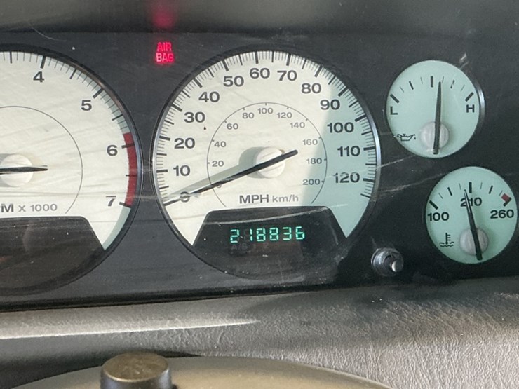 2004-jeep-grand-cherokee-image-17