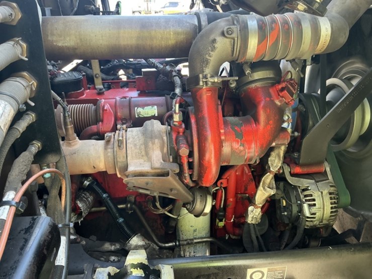 2018-peterbilt-520-image-19