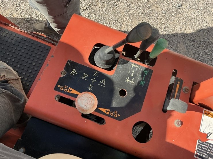 ditch-witch-rt45-image-24