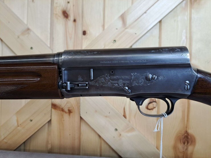 browning-sweet-16-16-gauge-a5-semiauto-shotgun-image-4