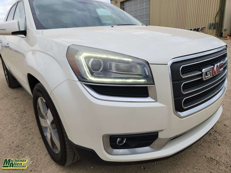 2013-gmc-acadia-slt-image-24