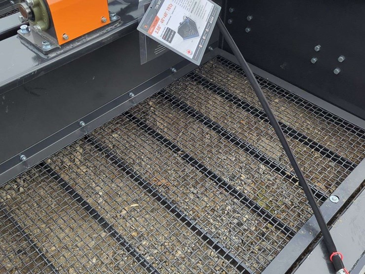 wolverine-skid-steer-72"-screening-bucket-image-2