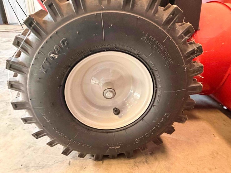 troy-bilt-vortex-2610-snowblower-image-12