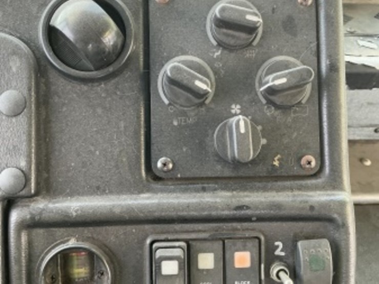 2002-workhorse-p20-delivery-van-image-20