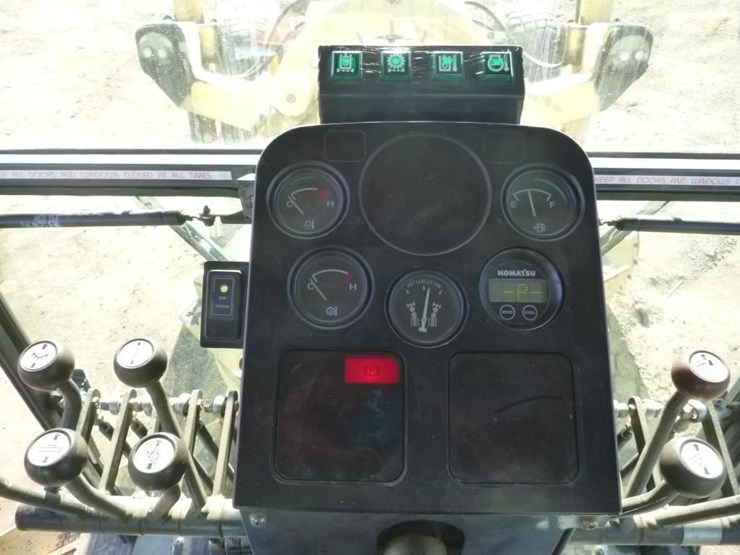 2006-komatsu-gd555-3c-image-10