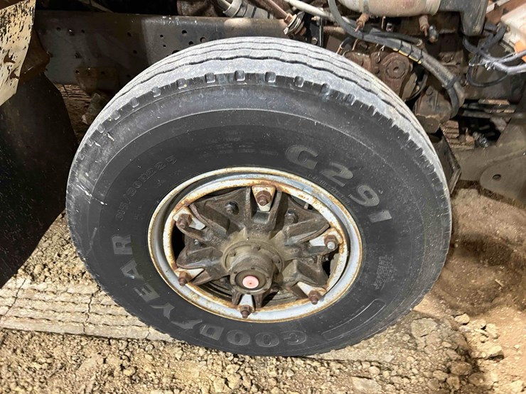 1993-international-254-image-33