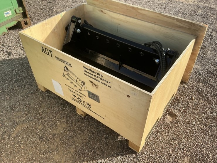 2025-agt-m-4in1bct-4-in-1-stand-up-skid-steer-image-2