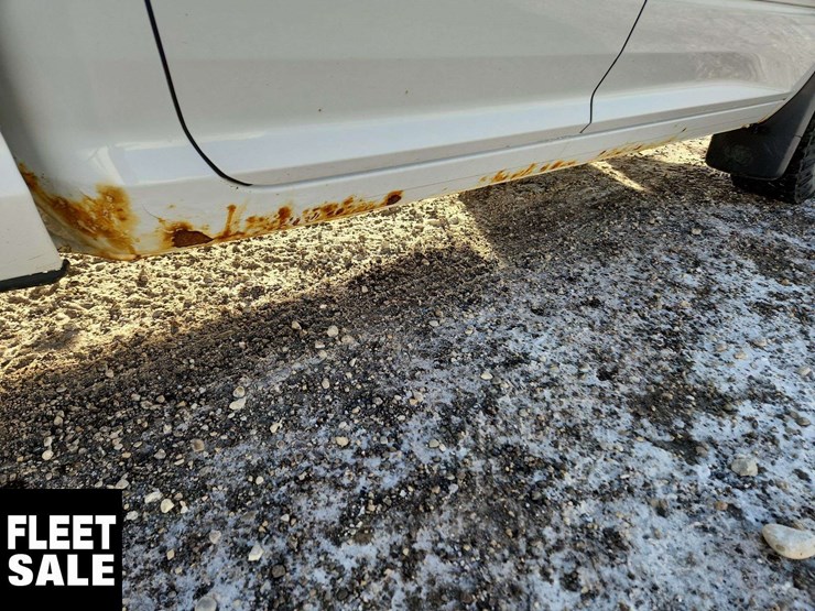 2012-dodge-1500-image-34