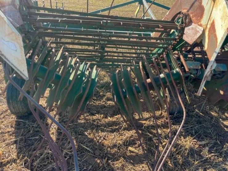 kmc-peanut-digger-image-8