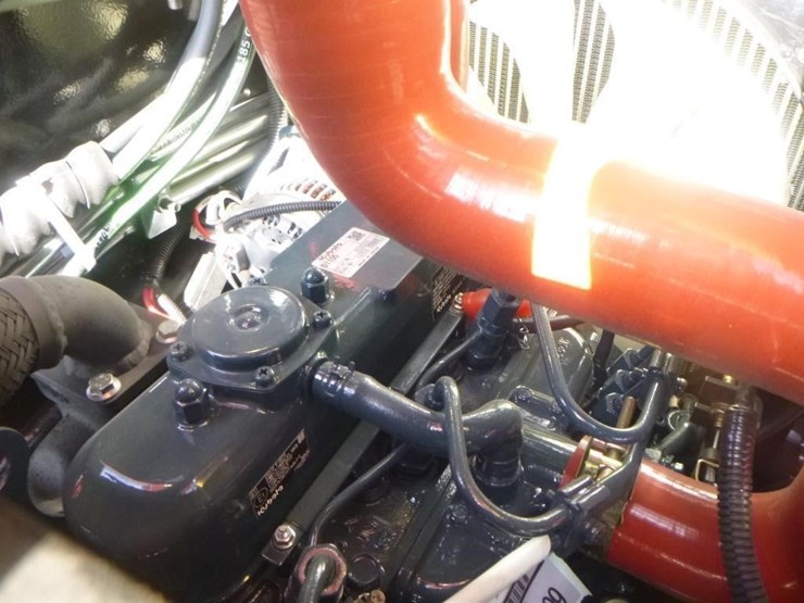 2025-sdlool-v1000-skid-steer-track-loader-image-19