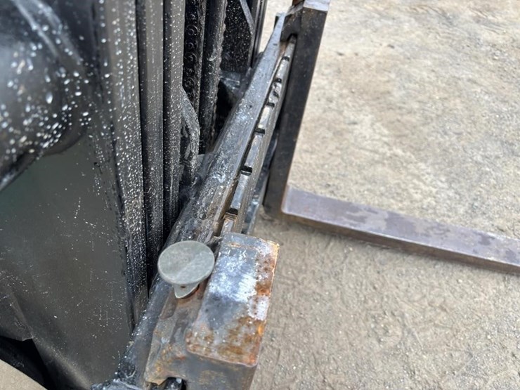 mitsubishi-forklift-image-12