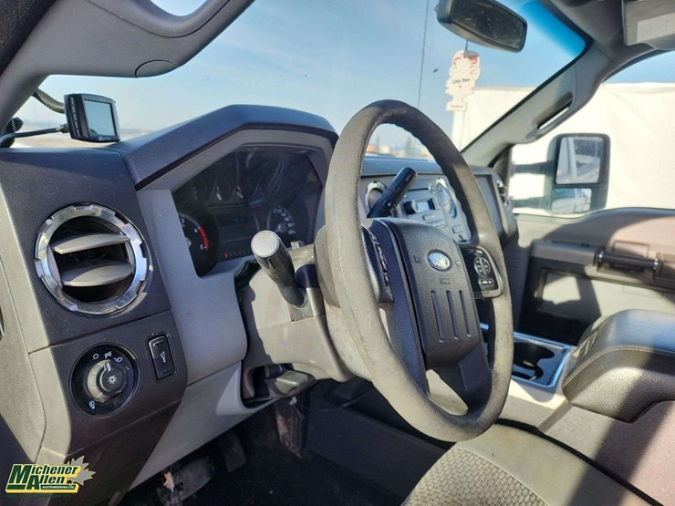 2015-ford-f350-sd-image-19