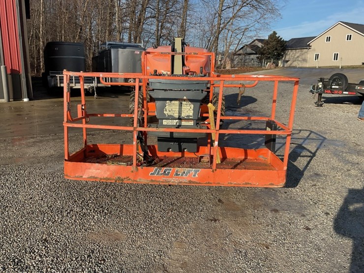 2007-jlg-400s-image-4