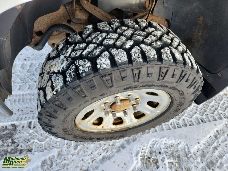 2011-gmc-sierra-3500hd-image-10