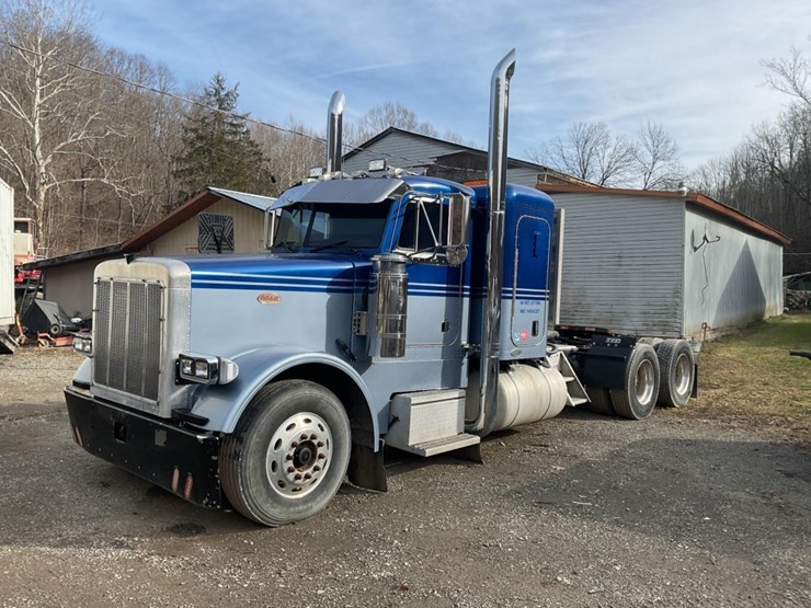 1996-peterbilt-378-image-11
