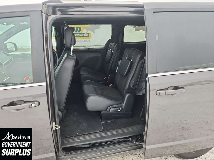 2020-dodge-grand-caravan-sxt-image-15