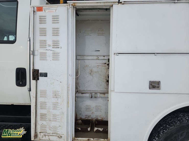 2006-international-workstar-7500-image-32