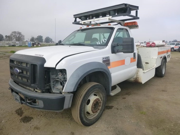 2008-ford-f550-image-1